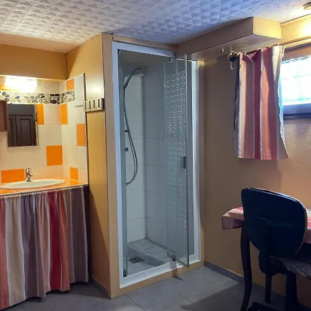 Les Iris, Modeste En Sous-sol Apartamento Saint-Valery-sur-Somme